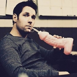 mansexfashion:  It’s Time To Take Some Water..  #ManSexFashion #DrinkToThat #Dick  #Dicklicious #BottleOfWhat #Funny #BitchPlease #LoveThisBottle (em www.mansexfashion.tumblr.com)