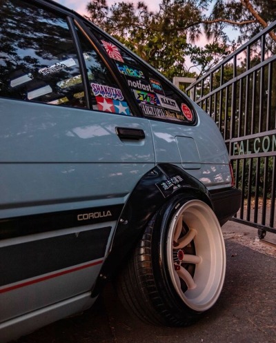 radracer:Toyota Corolla Seca Liftback Ae82 