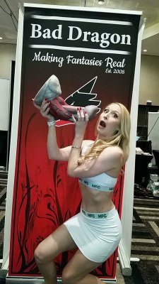 iamgingerbanks:  More pics from this years AVN Awards in Vegas :)