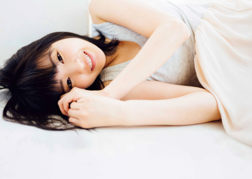 46pic:  Sayuri Inoue - FLASH SP
