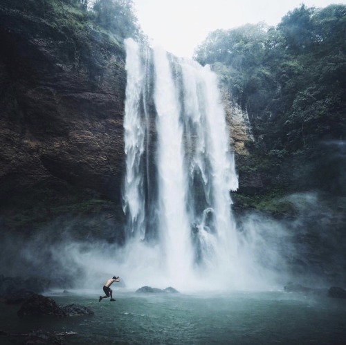 love-personal:Kiki Waterfall, Panama