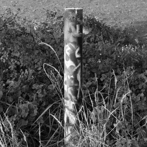 Pole. #M25 #newtopographics #newtopography #newlandscapephotography #alteredlandscape #brutalandbana