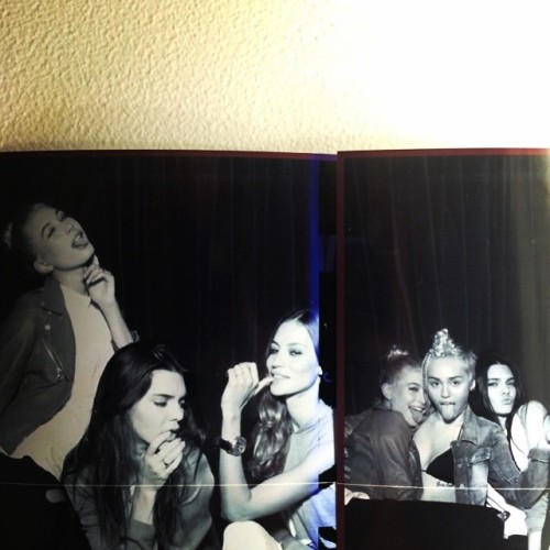jenner-news:  Hailey: “luvvvssss”