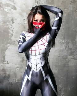 sharemycosplay:  #Cosplayer @realcindymoon with an awesome #Silk #cosplay!  @Regrann from @realcindymoon -  Exciting plans coming your way.  Stay alert, wall-crawlers.  #spiderman #spiderverse #cindymoon #marvelcomics #cosplay #cosplayer #venom #symbiote