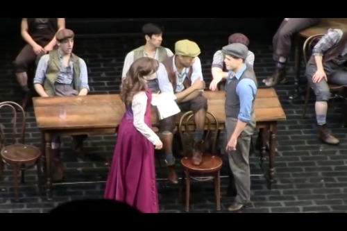 crutchiee:A bunch of randoms scenes from my Newsies bootleg-watching experience.