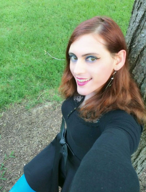 claralove25: A little bit of fun with color! I need to do more looks like this :)