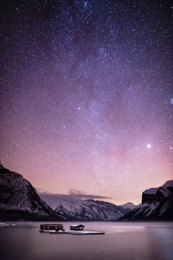 wonderous-world:  Lake Minnewanka, Canada by Patrick Latter 