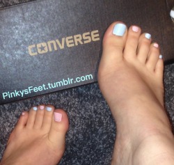 pinkysfeet:  Look what I have!!! 