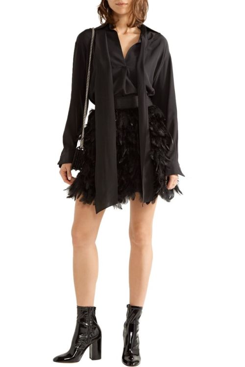 Cina Feather-Embellished Tulle Mini SkirtAlice + Olivia$160.00www.theoutnet.com