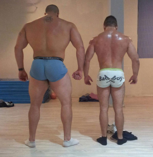 hotbodybuilders: I’ll take the big one I called it!!!