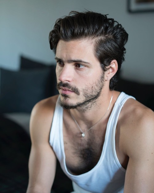 le-masculin:Followle-masculin for more hotties !