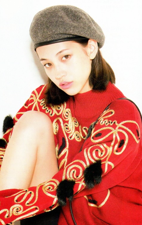 Sex junname:  Kiko Mizuhara   Seda  Oct. 2013 pictures