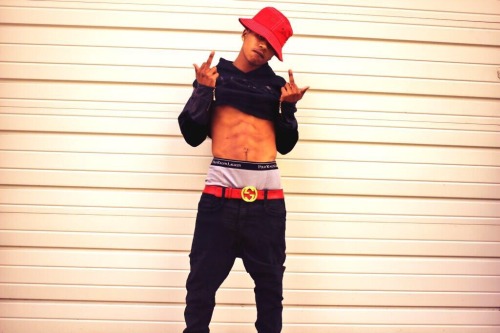 manuponman:  Well damn! baenonymous:  roc royal 