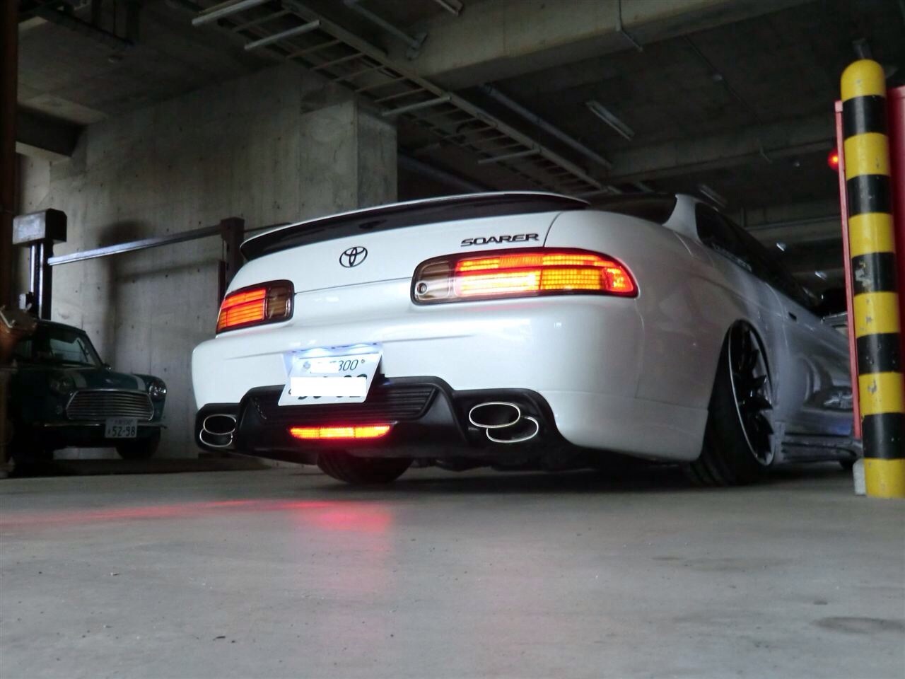 jdmandtherest:  supramitch:  Dat exhaust, hawt dang  Dem wheelz