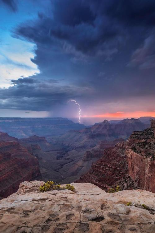 l-eth-e:  Grand Canyon Lightning {by Nicholas Roemmelt}