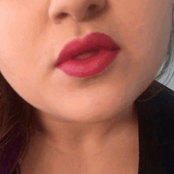cutefatprincess:  Favorite lip color 😁😘  So sexy