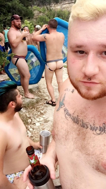 stushi-roll:Our naked day at Hippie Hollow Splash 2017 Austin Texas💦 All the butts to enjoy!🍑🙌🏻@hugobugo