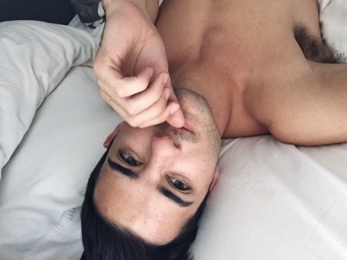 brettfucken:  Waiting for youuu ☺️☺️☺️☺️☺️ Instagram; brettsavala 
