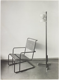 quincampoix: Mart Stam, Tubular steel lounge chair, 1927 Photo by Dr. Lossen und Co. Lichtbildgesellschaft m. b. H. 