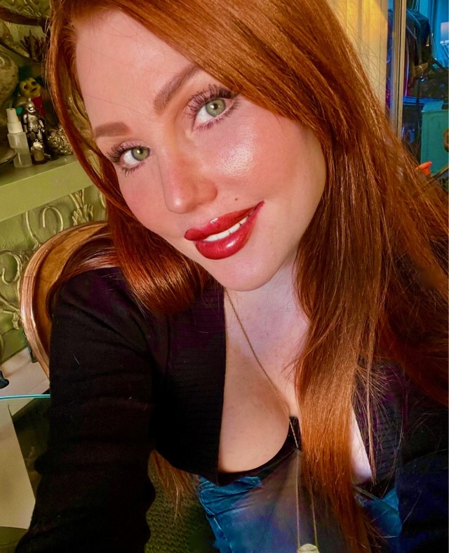 awesomeredhds02:gingerphoenix3🤯pick fav 😊 say hi 👋🏻 to me tonight while I’m online 3💰& over 2k posts NOT here🙈Gingerphoenix🔥#redheadsunite #redheadlife #naturalredhead #redheadbaby#rossa #redheadsrule#redheadroyalty #redheadgirls