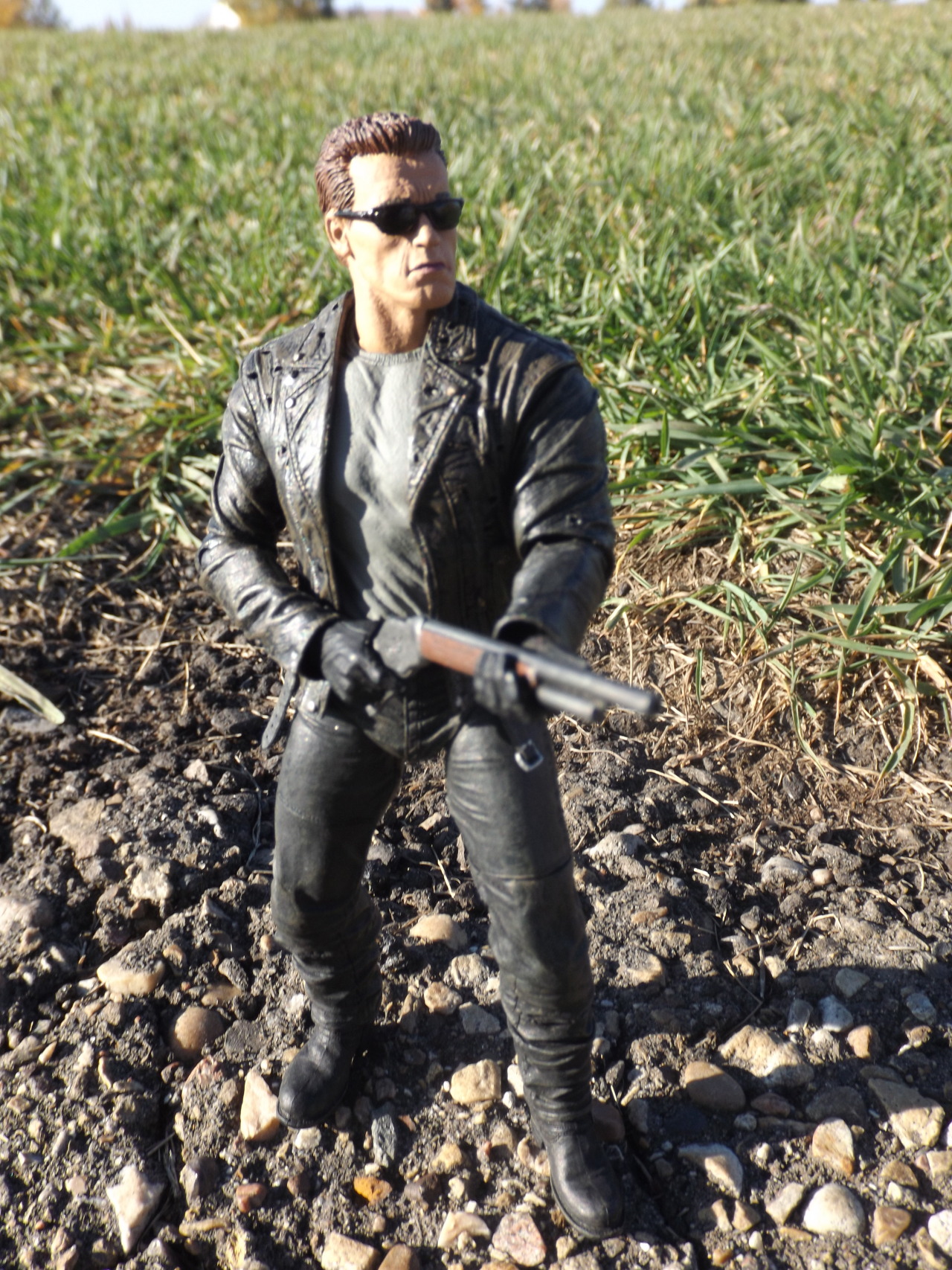 richard-is-bored:  Ultimate T-800 Outside 