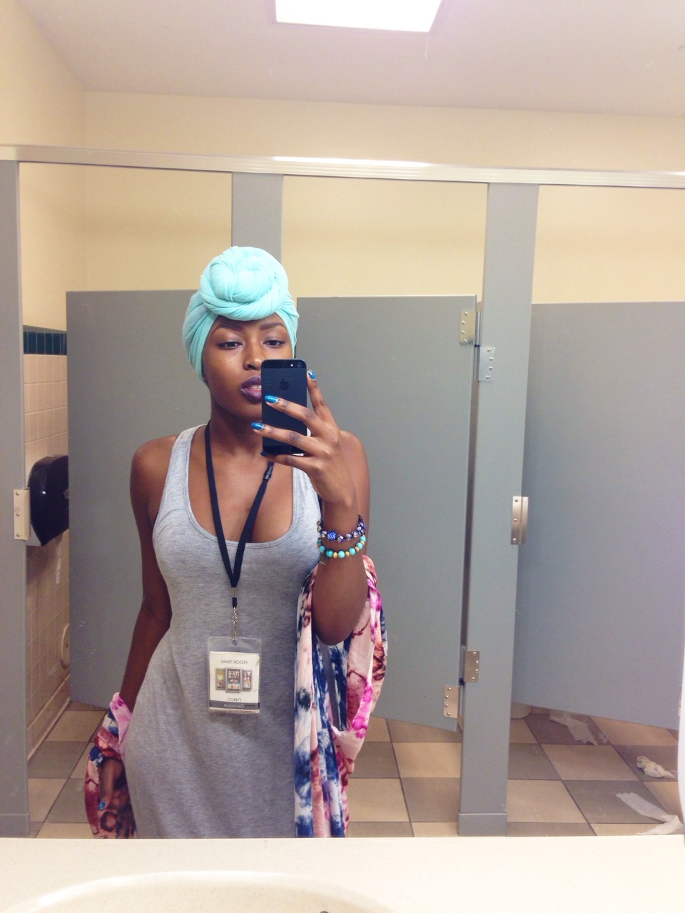 hausofirikia:  I love finding old picture of me when I first cut my hair, and what