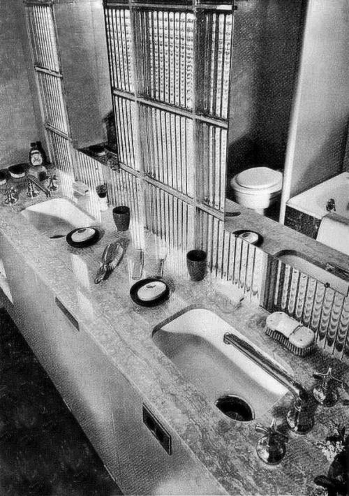 Bathroom designed by Edward Durell, 1940.