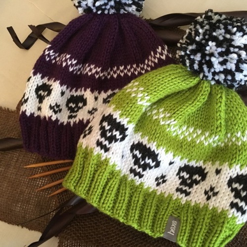 New treats in the shop! Halloween’s too much fun to wait for October. Needles are flying over 