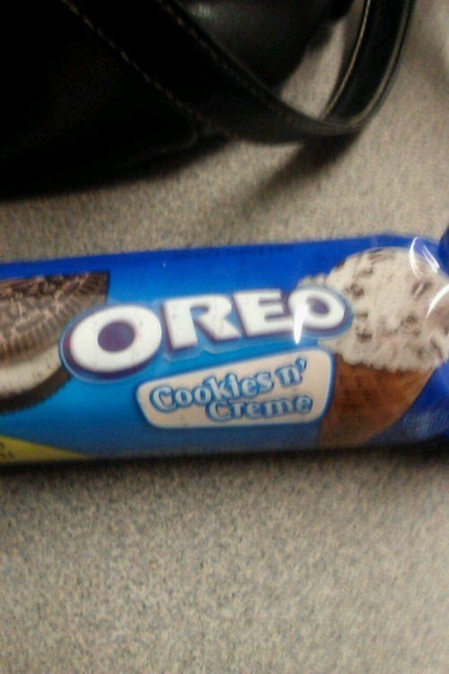 aaronburrssexdungeon:  ahh yes, cookies and cream flavored oreos, right up there with circular tires and flammable propane 