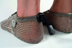 missouriprincess:   Gost Barefoots’ metal chainmail barefoot shoes, created by Jörg Peitzker  