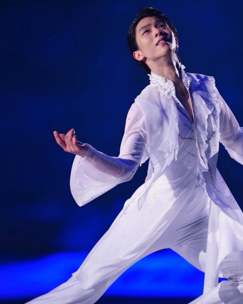 Have You Ever Witnessed Something So Profoundly Beautiful That It Actually Wounds You, But Then Seeps