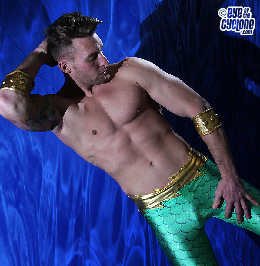 thesidekink:  Eyeofthecyclone just posted these new pics of Jack Mason as a hero