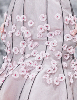 deprincessed:  Delicate flowerful embroidery