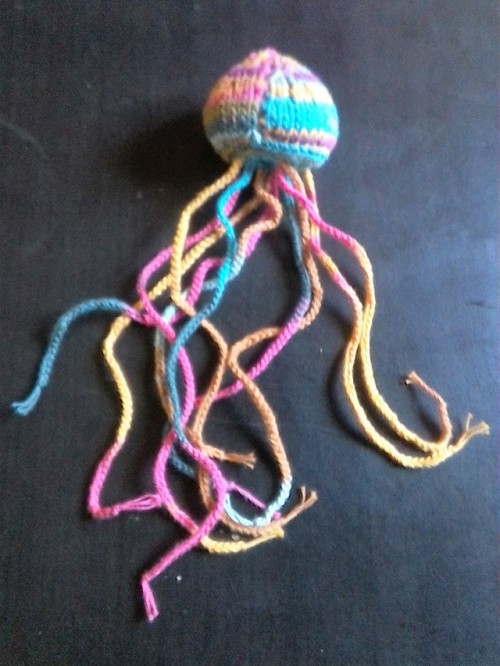 Méduse tricotée ~
