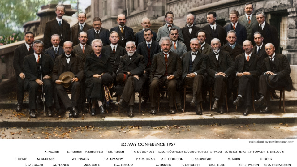 thescienceofreality:  Twenty-nine of history’s most iconic scientists in one photograph