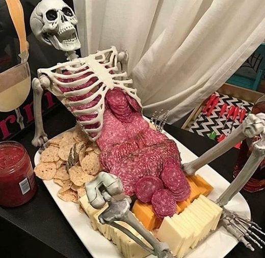 archaeoloony:  normal-horoscopes: DO NOT WORRY PARTYGOERS I HAVE BROUGHT THE DRY