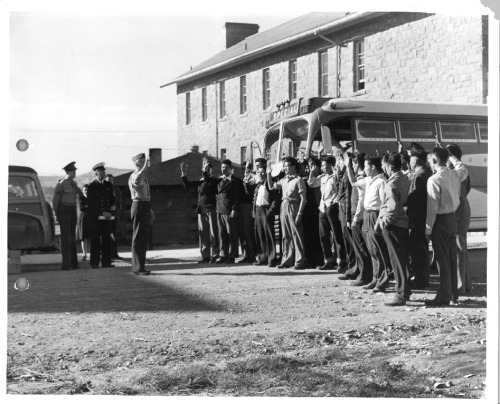 riversidearchives:  Recruiting the first 29. “We hope and have every reason to believe, that the Navajos will play a major role in Marine Corps operations. When the war is over, their story may rank with great sagas of the battlefield.” August 14,