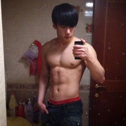 bat-raein:  hot-namjas:  Korean  멋잇다…….ㅜ