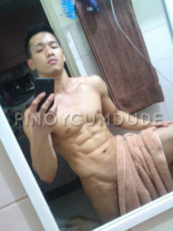 pinoycumdude:  ANG TOWEL. VOW 