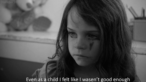 psychotic-torture:  sad black and white blog, I follow back similar