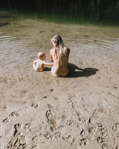 naturalswimmingspirit: rhea.j.forrester Sun Bums