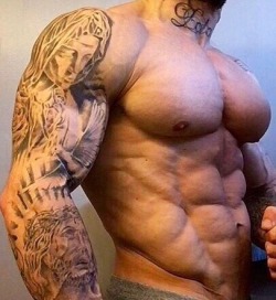 rippedmusclejock:pure power