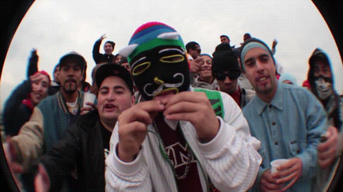 zona-hiphop:     LEJOS DE RUMORES   