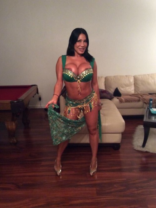 truthloyalty:  Ava devine