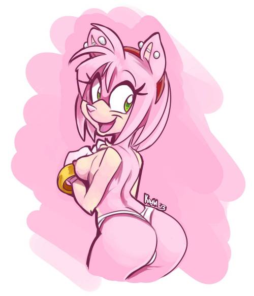 kayla-na:  Old sonic art.