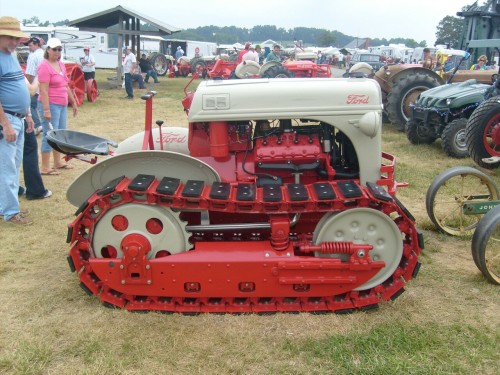 truckingworldwide: Ford crawler