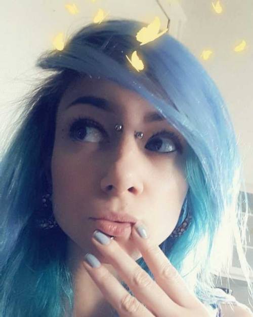 mygirlfund.com/HotPepper #piercedgirls #canadianlady #punkycolor #lavender #nailpolish #mygirlfundgirl #mygirlfund #ilovemygirlfund #girlsofmygirlfund #altmodel #emogirl #colourfulhair