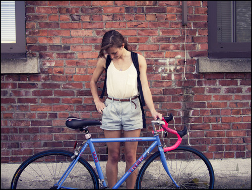 lacletaoficial: new bike day by see_sounds on Flickr.Linda la flaca :)