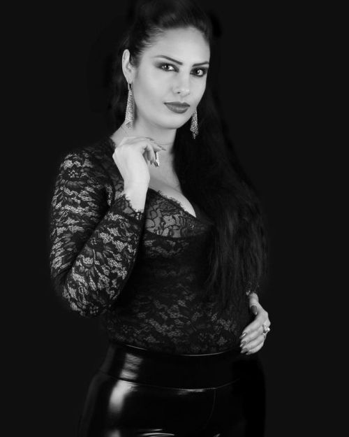 almapealmape:#MistressEzada The One And Only MATRIARCH EZADA SINN