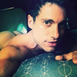 nekkidmalecelebs:  Jason Farone
